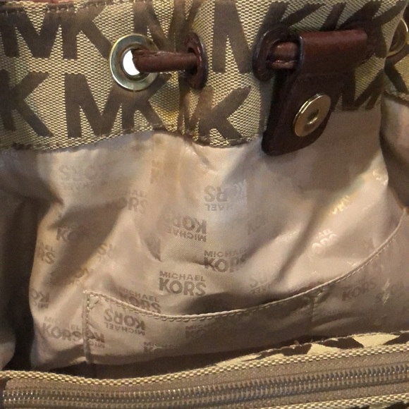 Micheal Kors bag and wallet - Picture 4 of 7